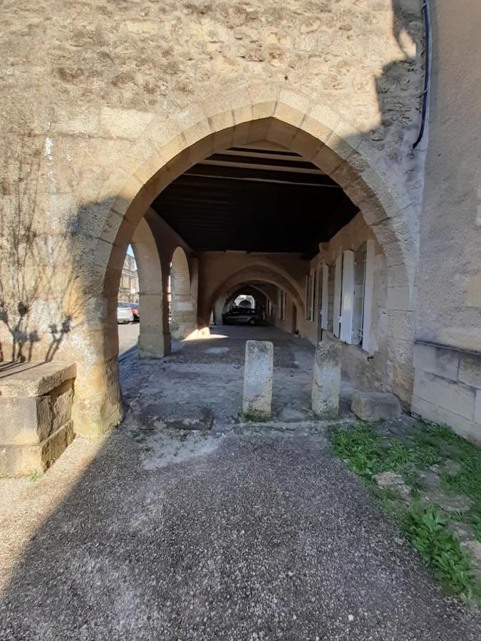 Maison Atypique Dans Cite Medievale Villa Saint-Macaire Exterior photo