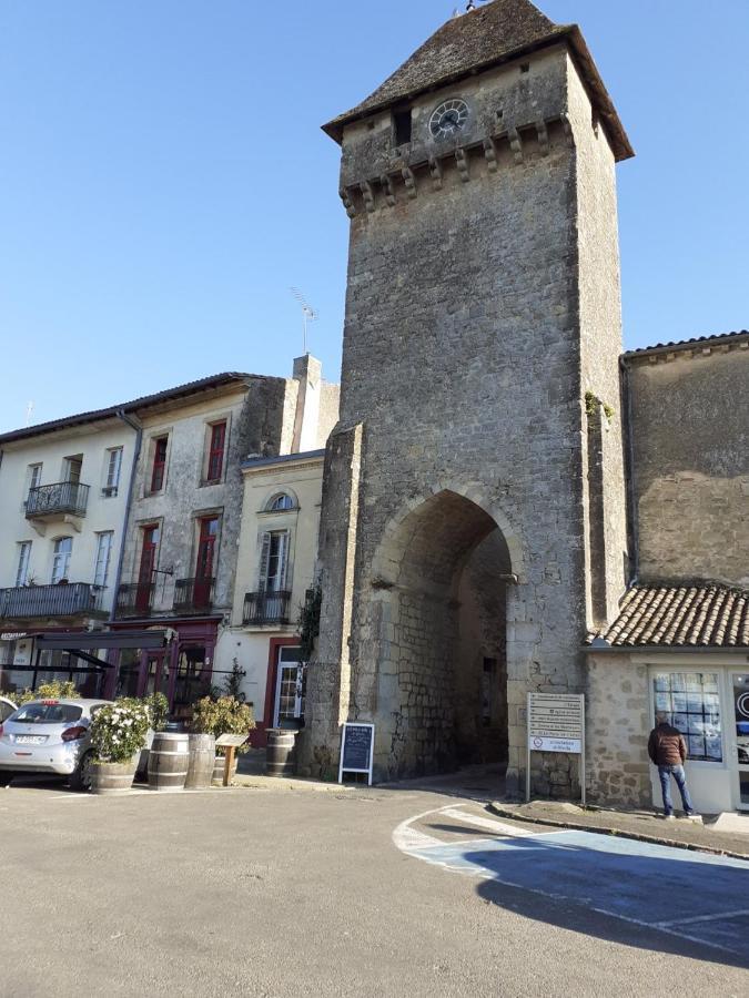 Maison Atypique Dans Cite Medievale Villa Saint-Macaire Exterior photo